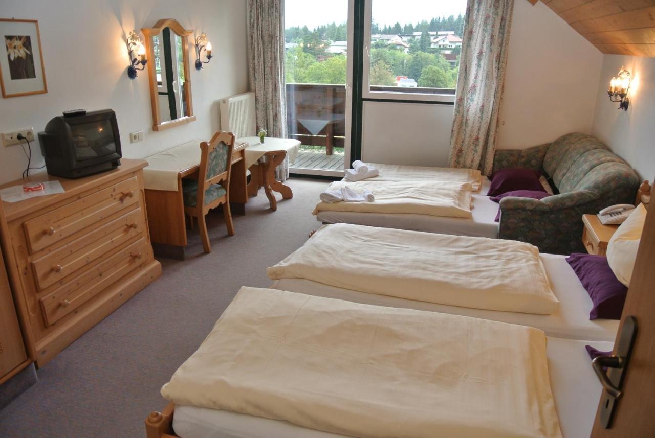 Hotel Gruberhof Innsbruck Igls B&B Room photo